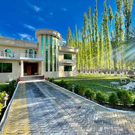 Skardu Saraye Hotel & Resort מראה חיצוני תמונה