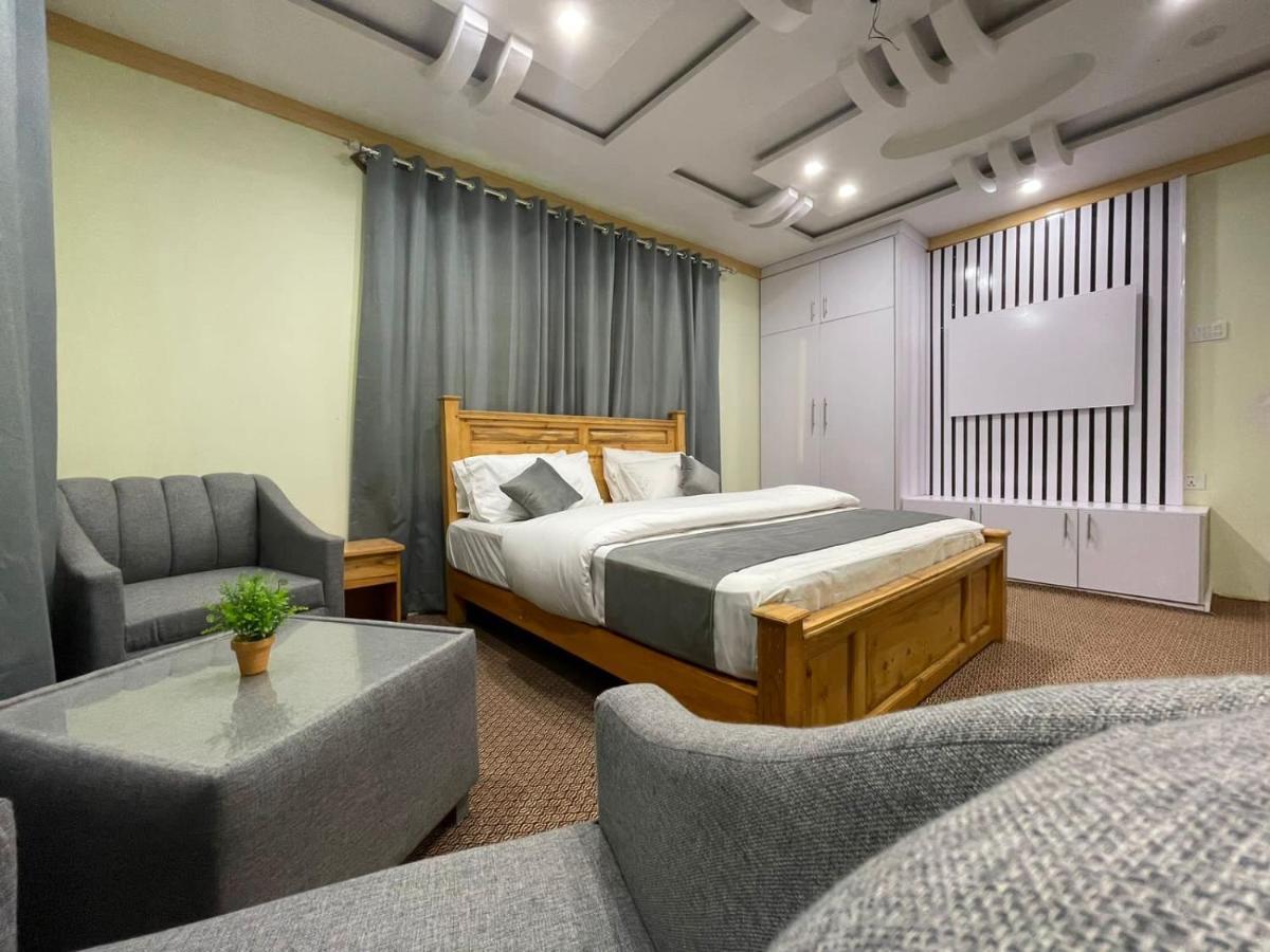 Skardu Saraye Hotel & Resort מראה חיצוני תמונה