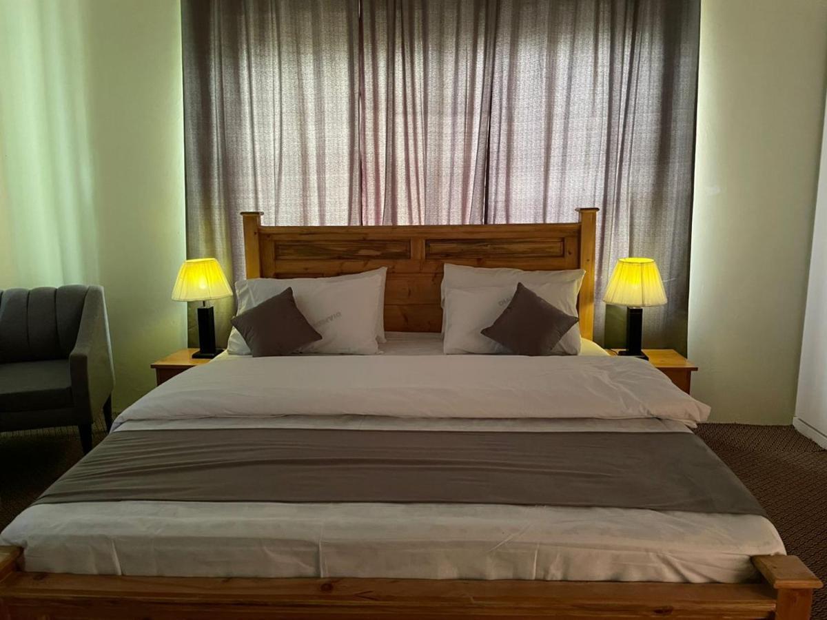Skardu Saraye Hotel & Resort מראה חיצוני תמונה