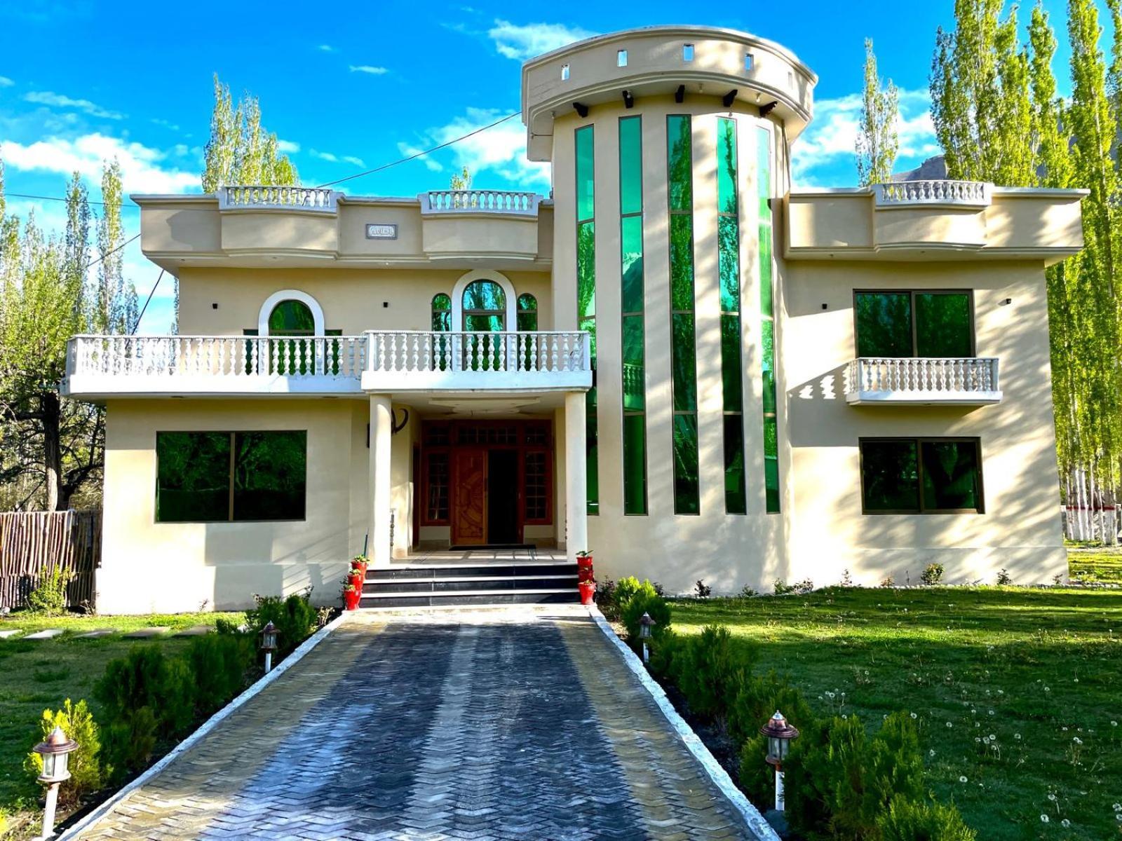 Skardu Saraye Hotel & Resort מראה חיצוני תמונה