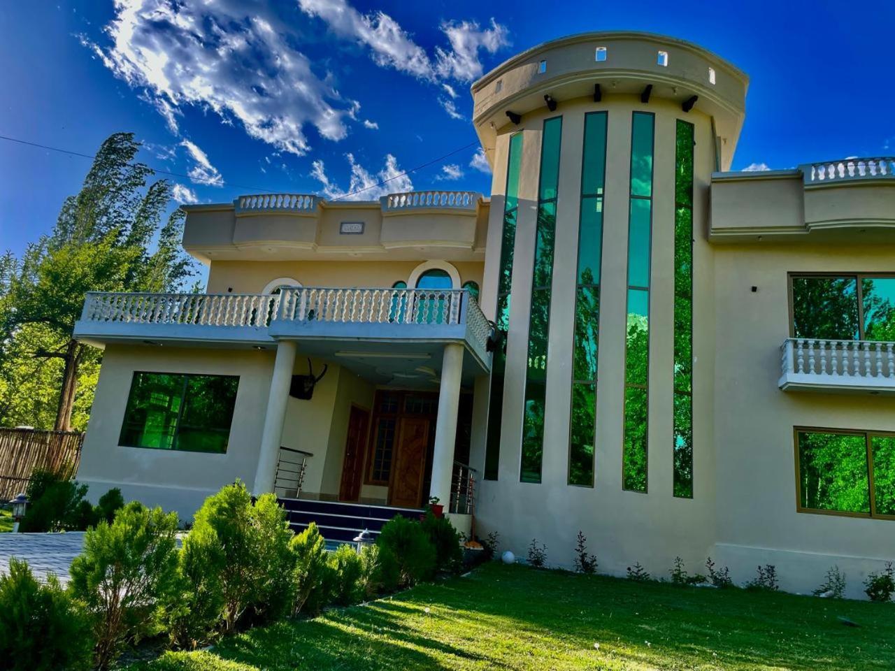 Skardu Saraye Hotel & Resort מראה חיצוני תמונה